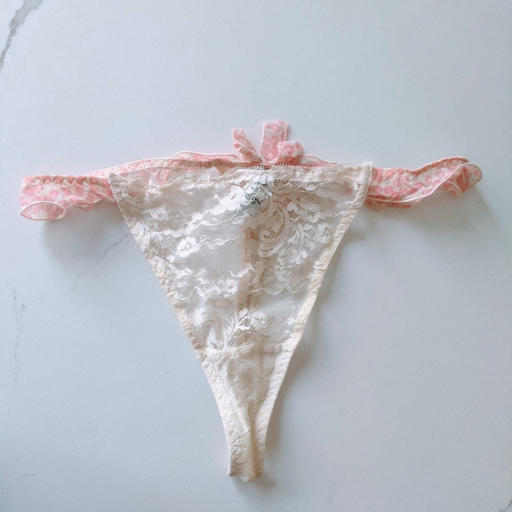 Aubade Lingerie Camisole and Thong - Picture 6 of 8